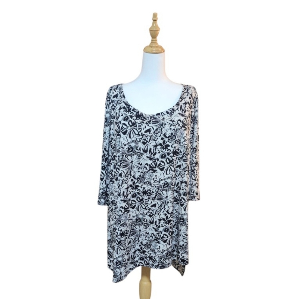 Tribal, Black and White Floral Tunic Top